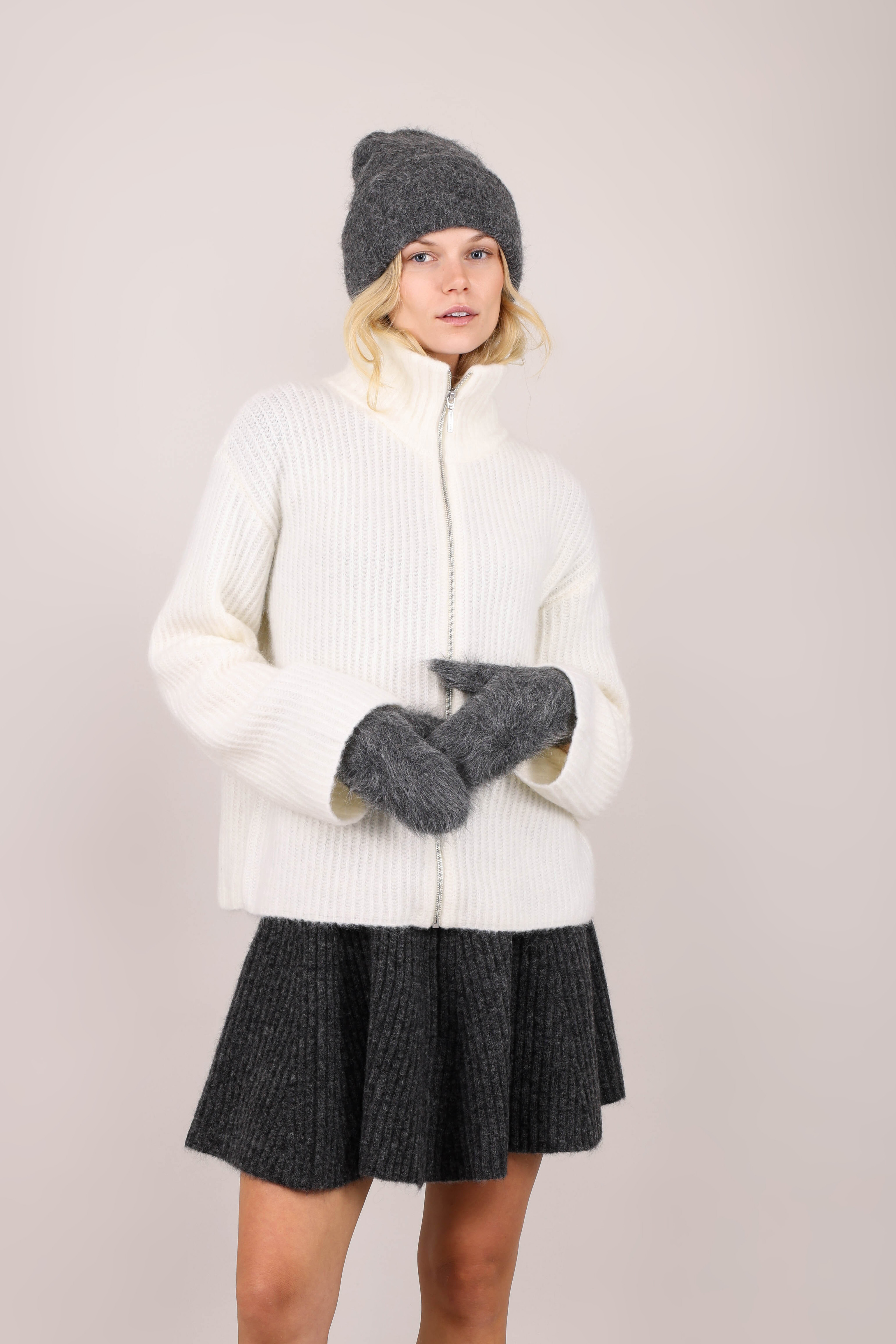 Urban Pioneers Female Aba rib beanie HAT CHARCOAL