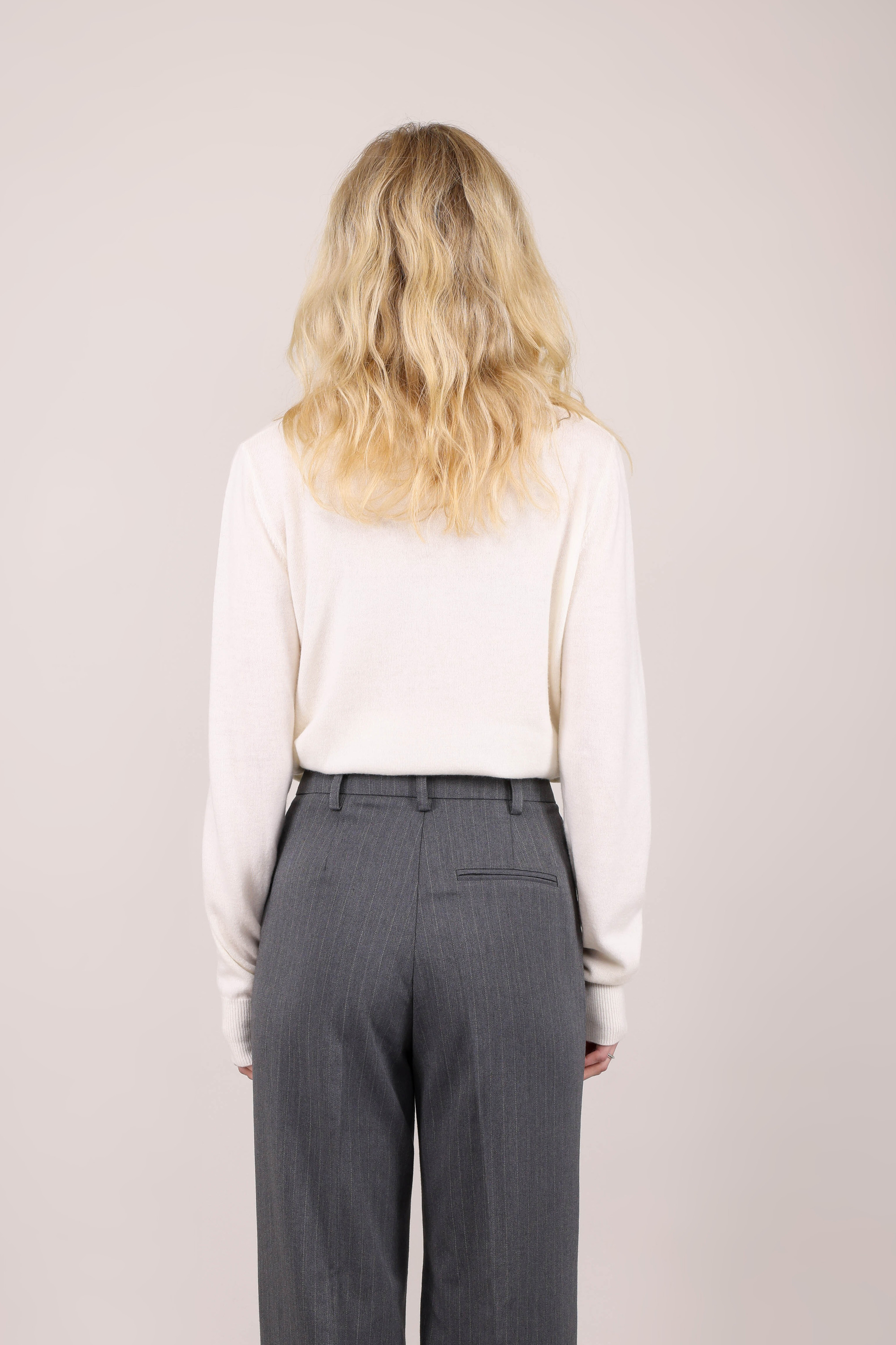 Urban Pioneers Female Bailey Turtleneck SWEATER