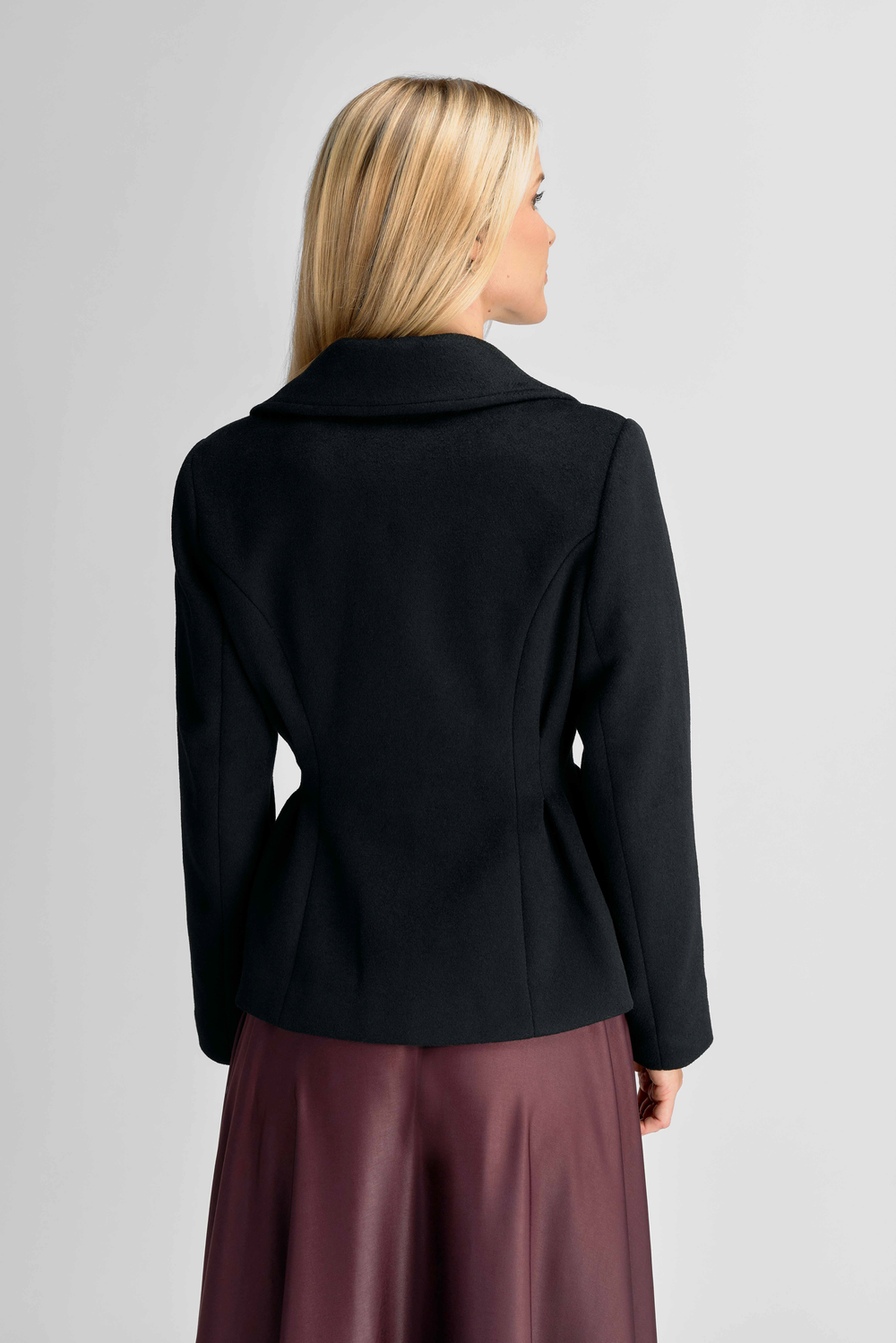 Urban Pioneers Female Emma Jacket JACKET BLACK