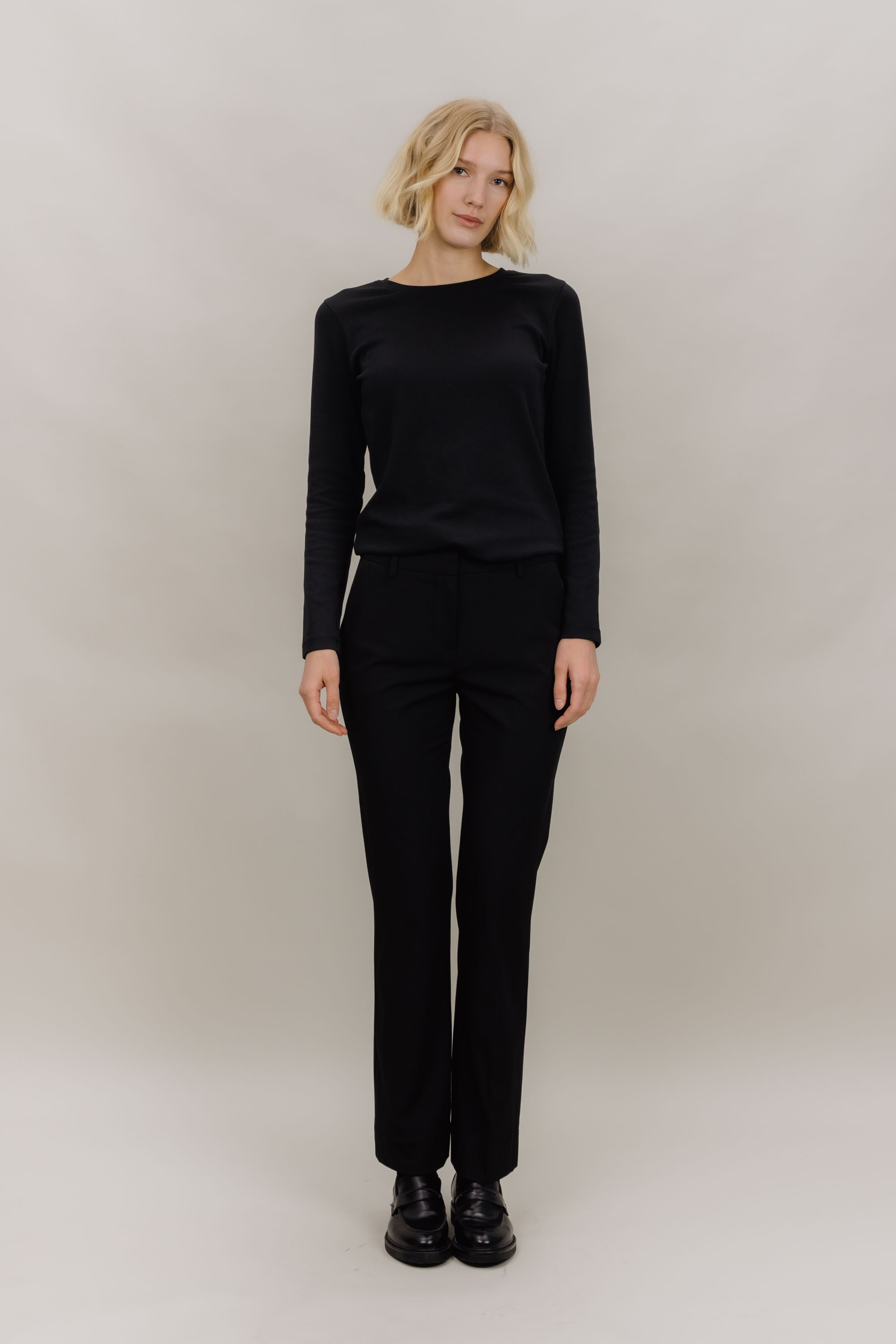 Urban Pioneers Female Erato Pants PANTS BLACK