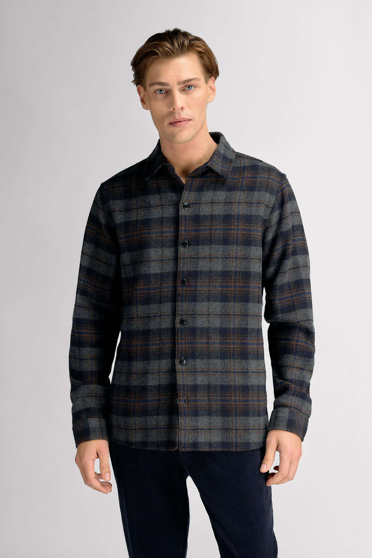 Urban Pioneers Male Felix LS Shirt SHIRT NAVY CHECK
