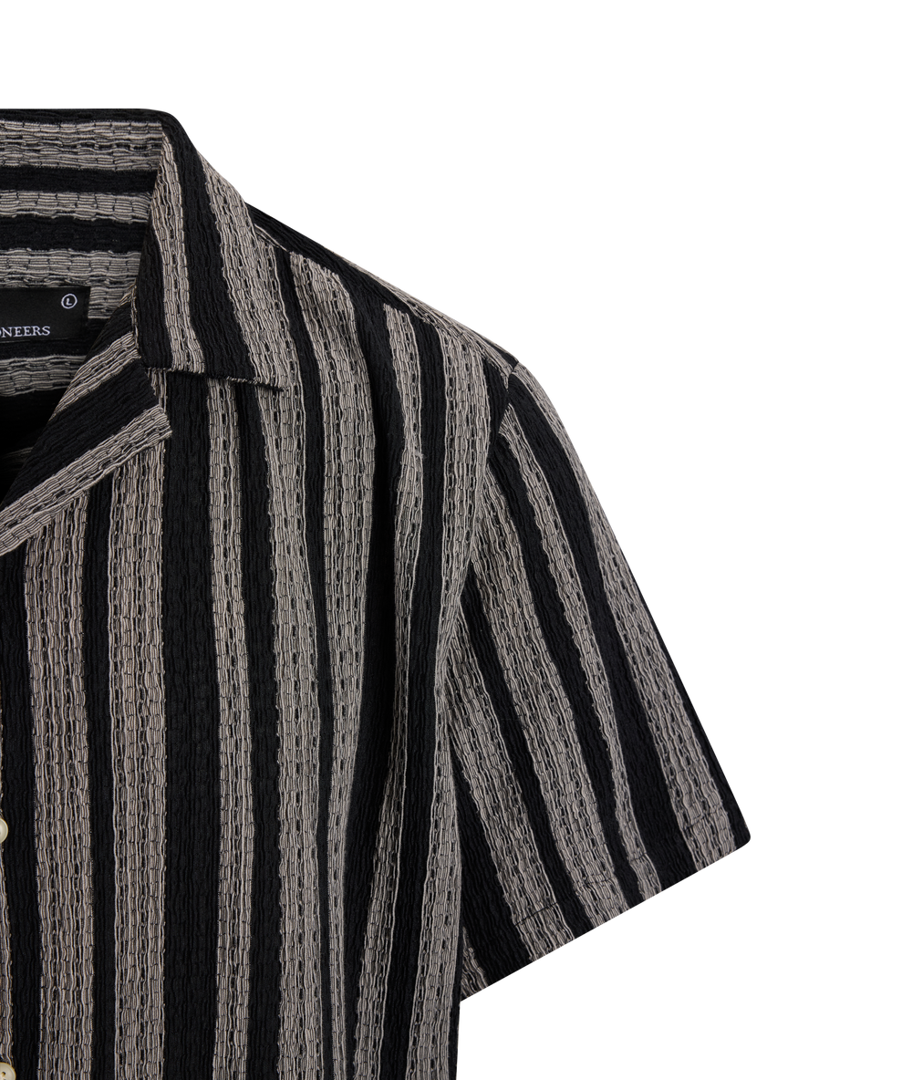 Urban Pioneers Male Ferrara SS Shirt SS SHIRT BLACK