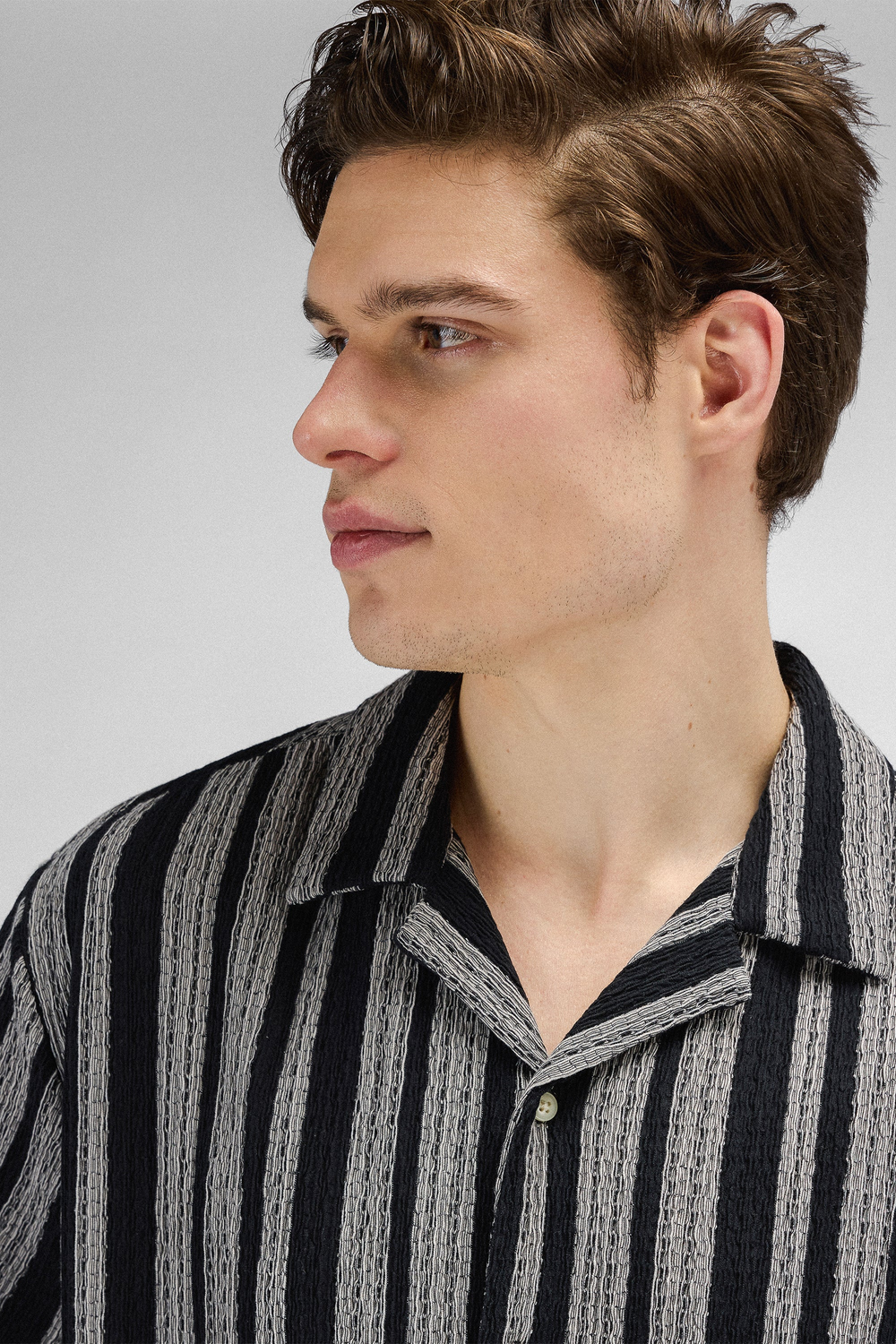 Urban Pioneers Male Ferrara SS Shirt SS SHIRT