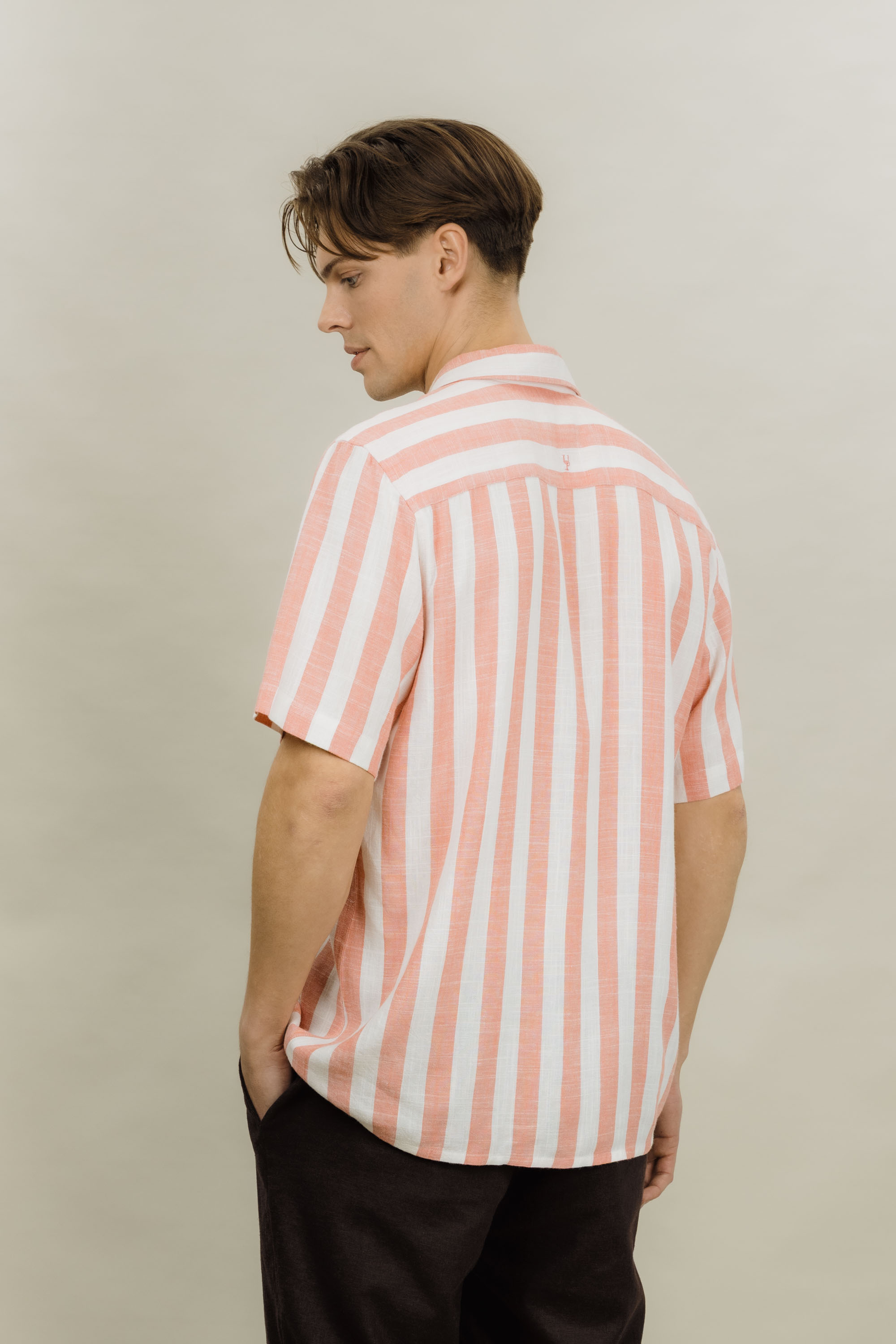 Urban Pioneers Male Folke Shirt SS SS SHIRT WASHED RED