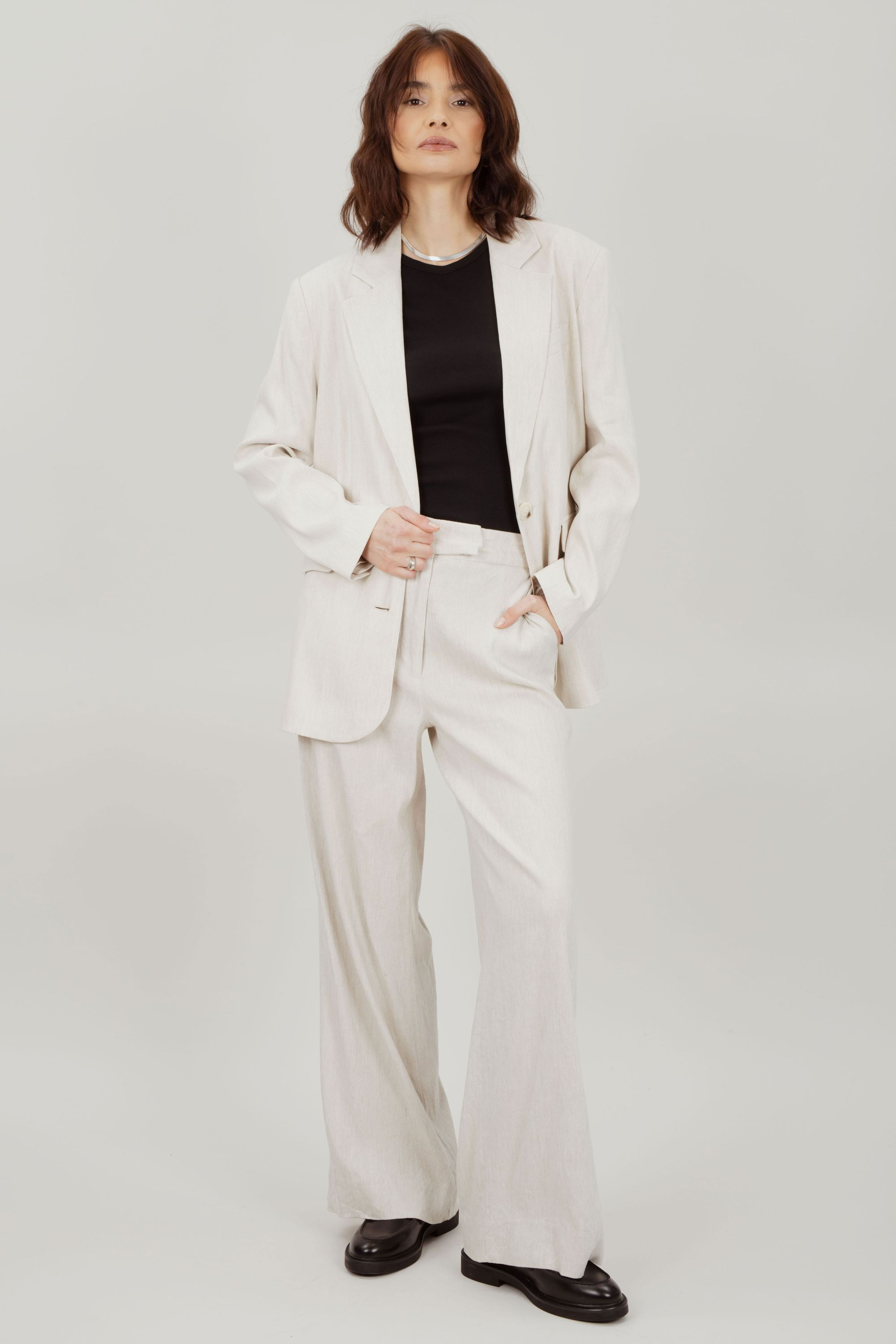 Urban Pioneers Female Isa Pants PANTS SAND