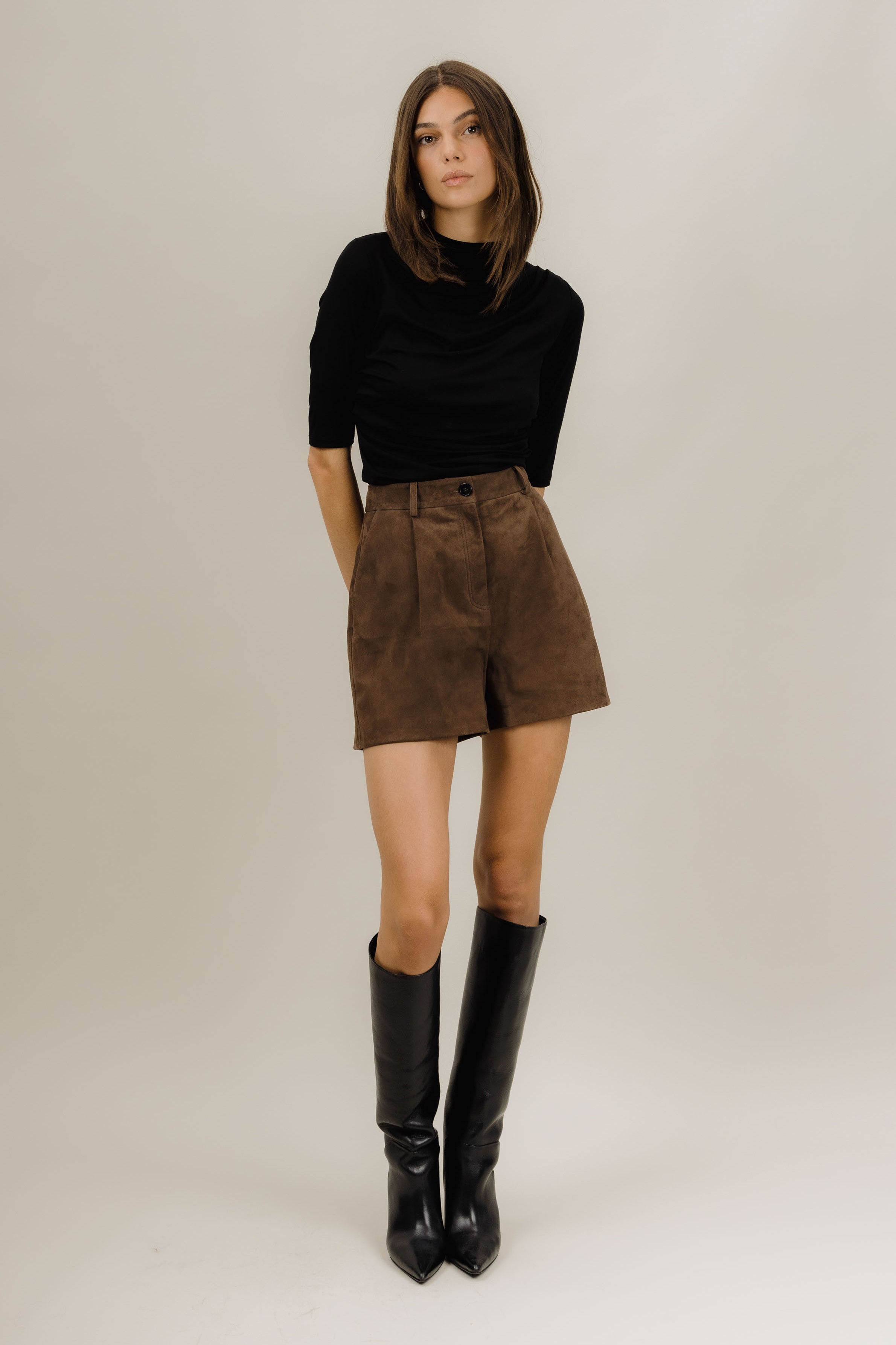 Urban Pioneers Female Jayla Suede SHORTS CHOCOLATE BROWN