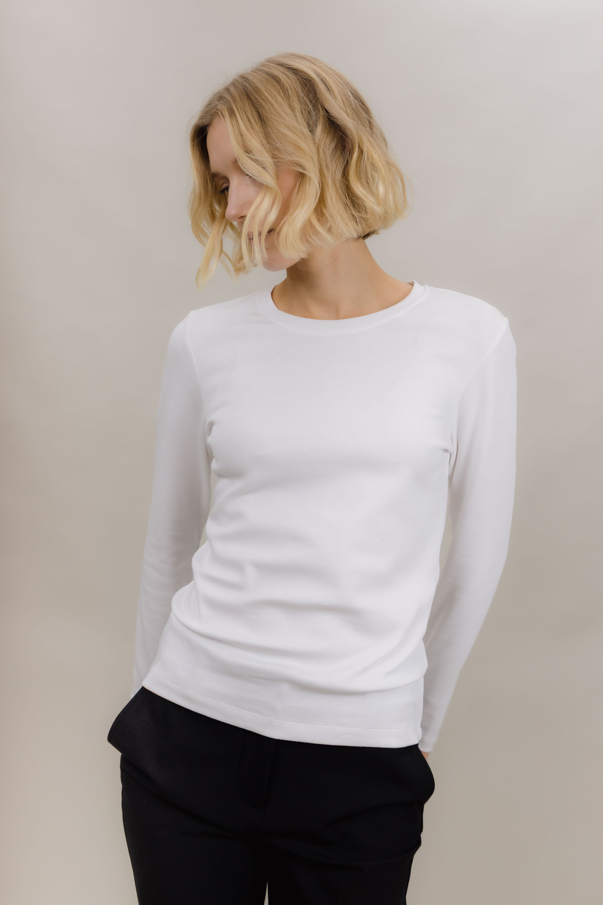 Urban Pioneers Female Linn LS TOP WHITE