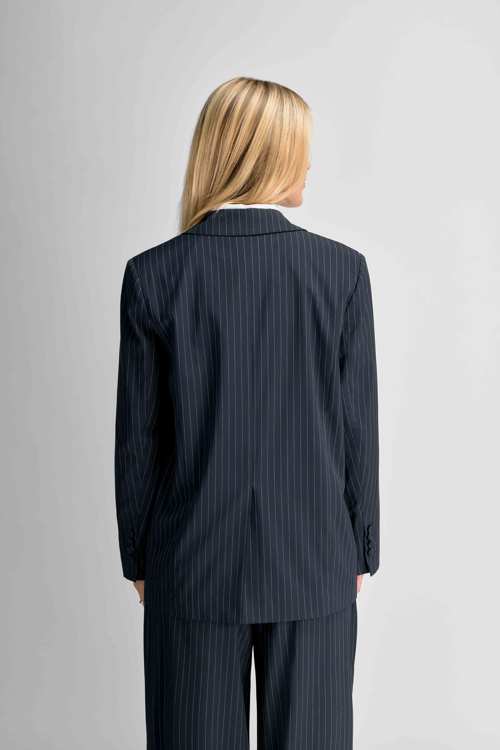 Urban Pioneers Female Margaret Blazer BLAZER DARK NAVY PINSTRIPE