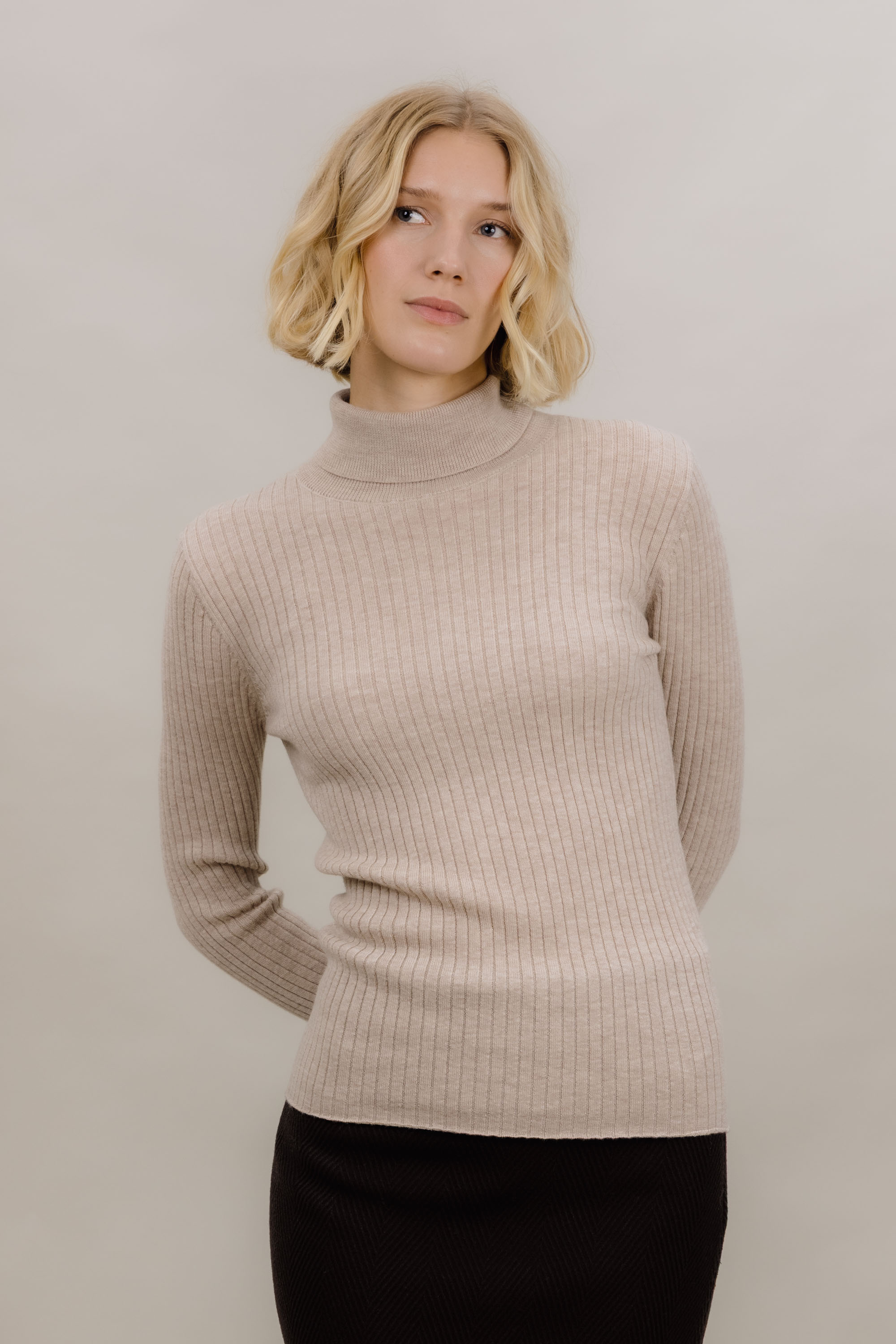 Urban Pioneers Female Mari Turtleneck SWEATER MINTED