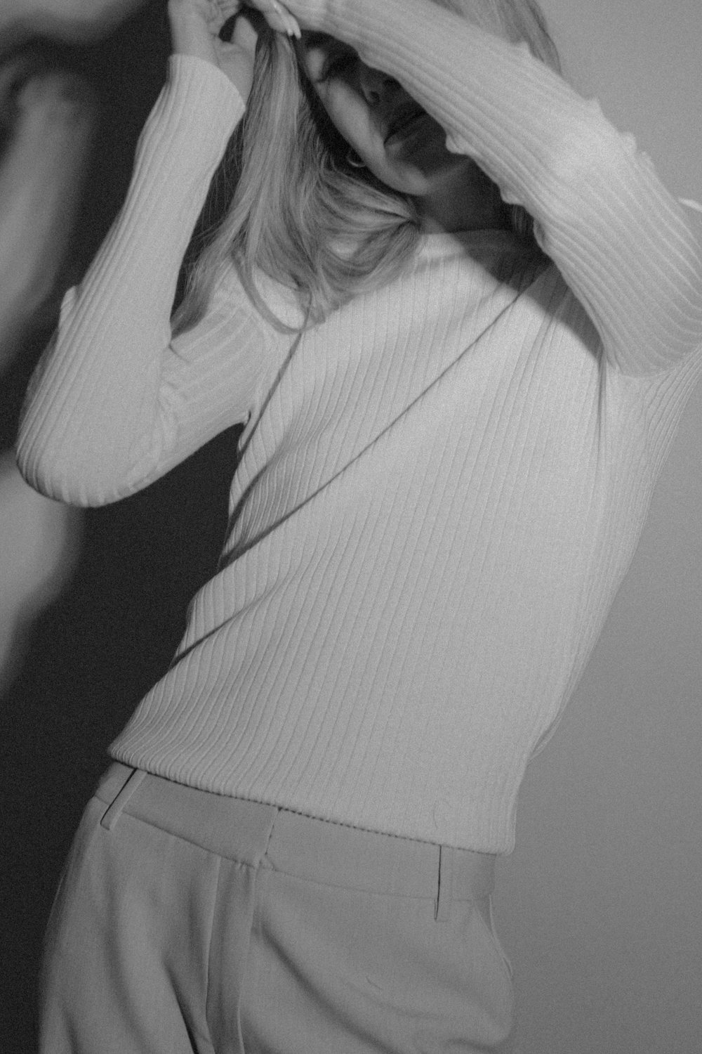 Urban Pioneers Female Marit LS SWEATER