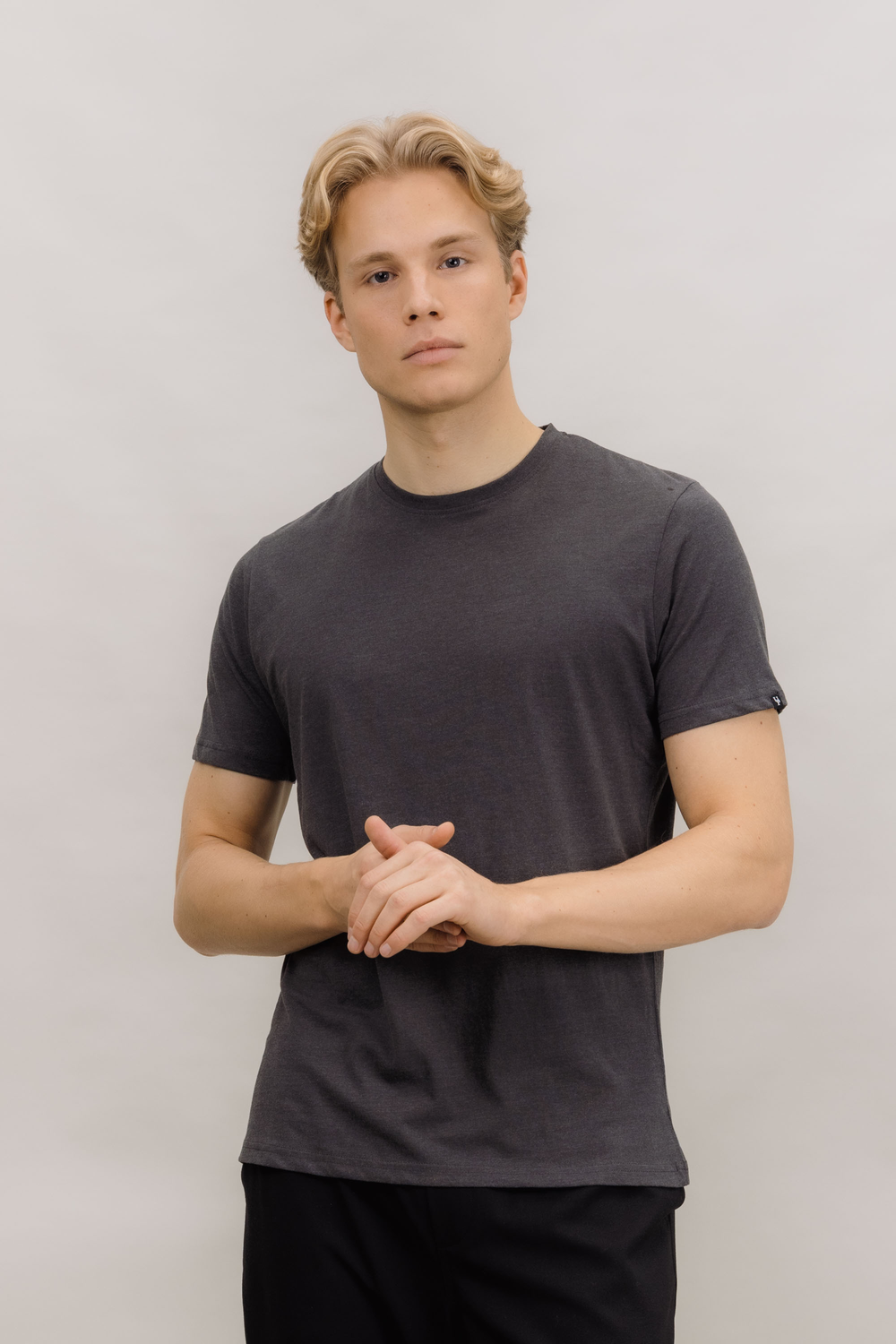 Urban Pioneers Male Niklas Basic Tee T-SHIRT CHARCOAL