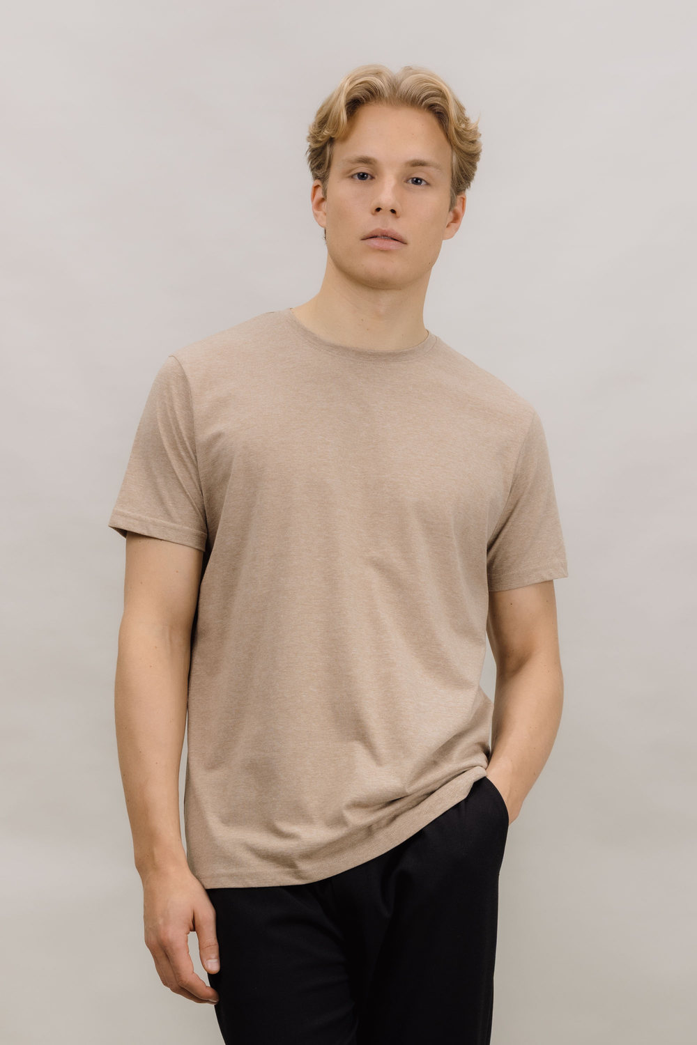 Urban Pioneers Male Niklas Basic Tee T-SHIRT LIGHT BROWN
