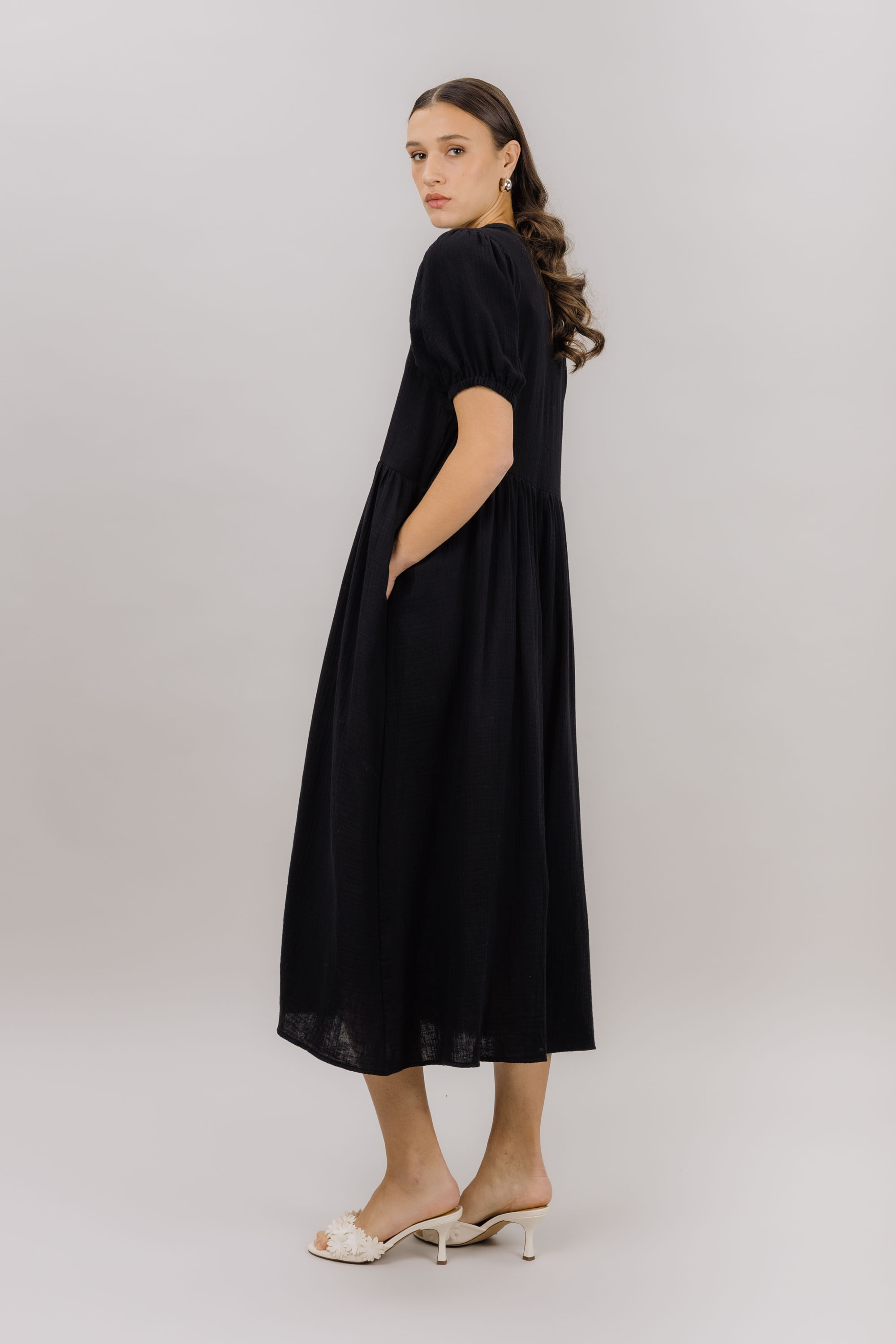 Urban Pioneers Female Nissi Dress DRESS BLACK