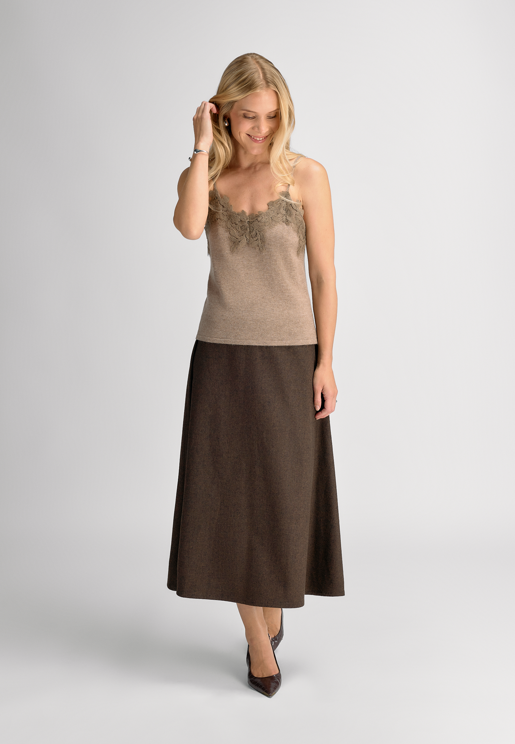 Urban Pioneers Female Sandra Maxi Skirt SKIRT DARK BROWN