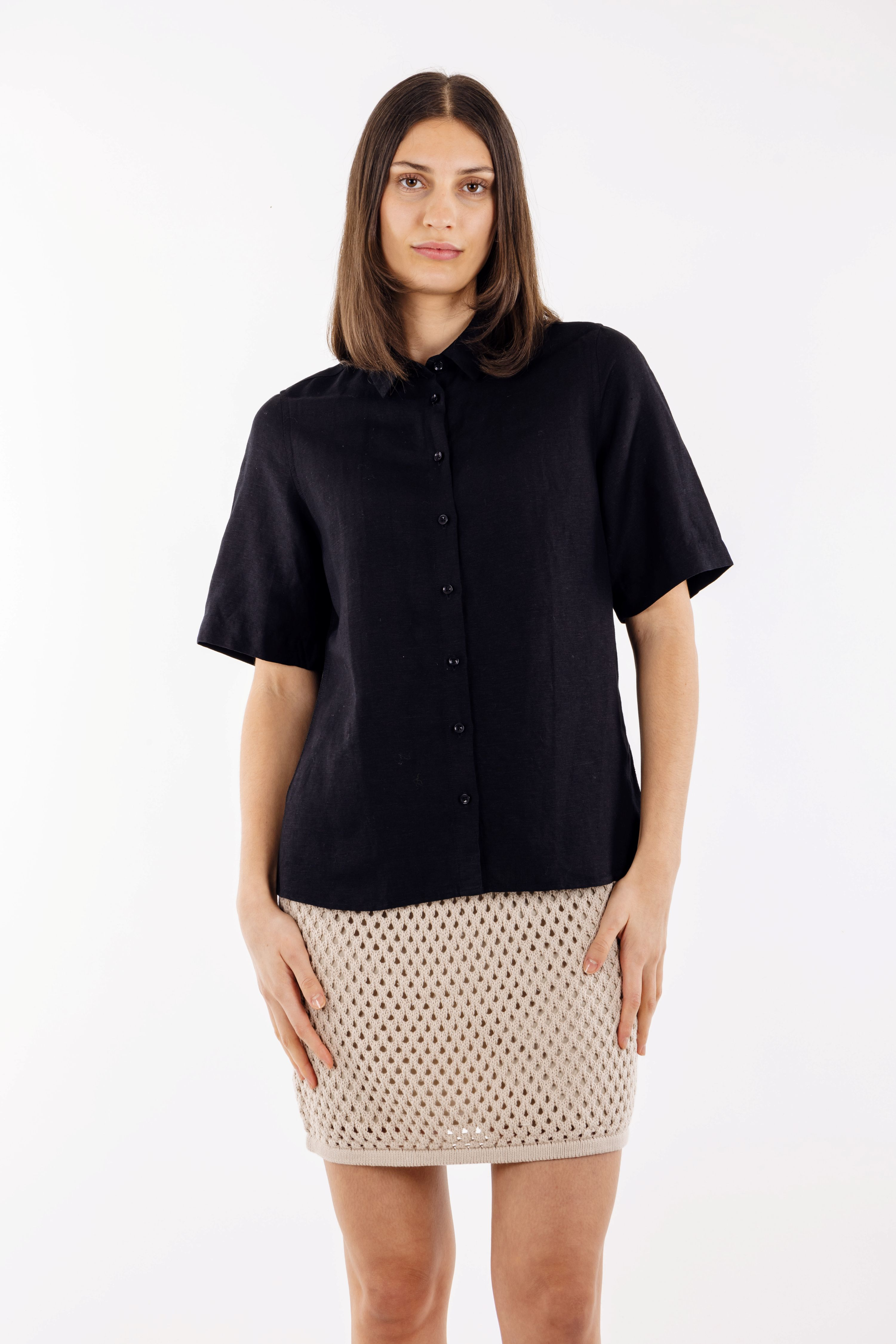 Urban Pioneers Female Sanna Tee T-SHIRT BLACK
