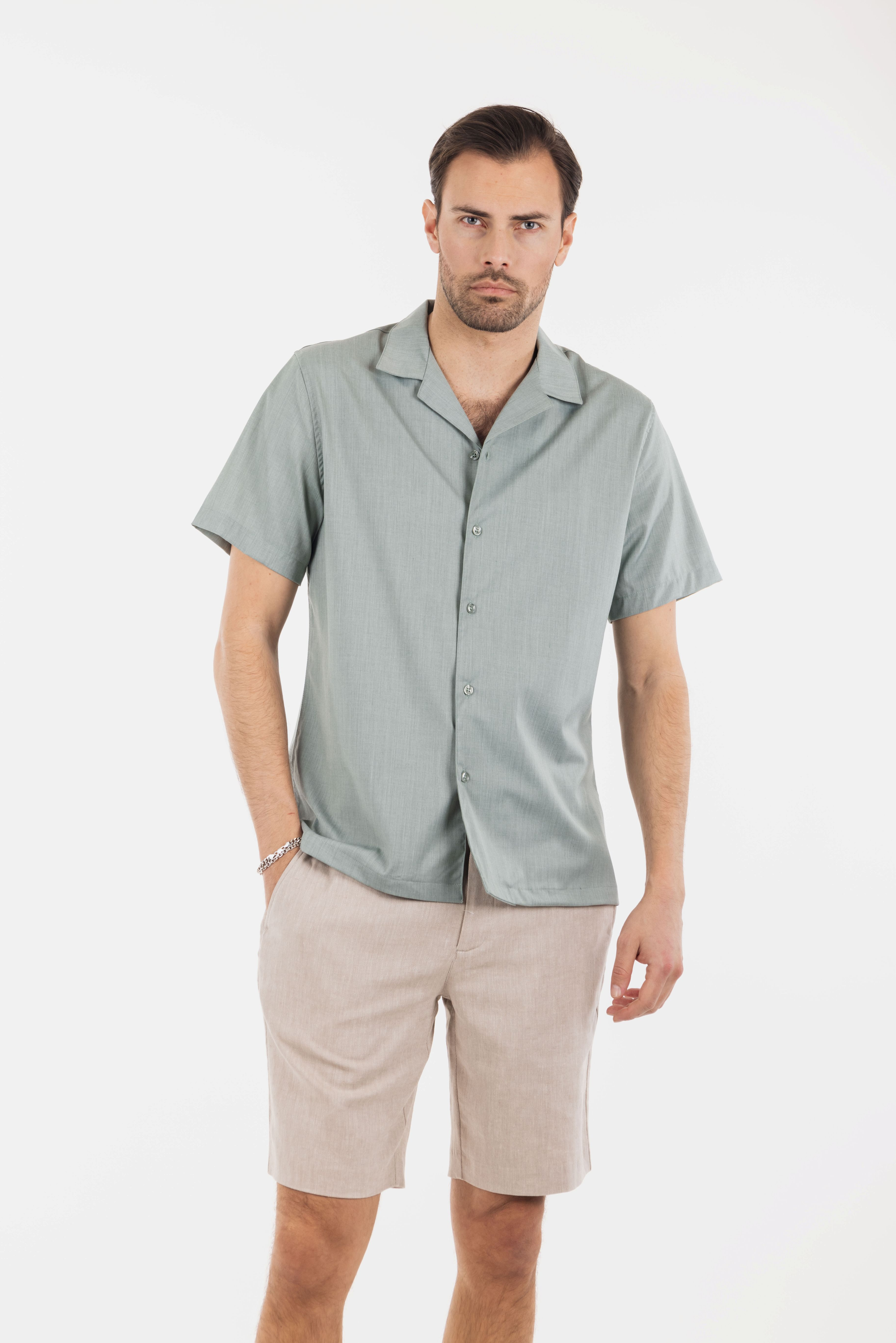 Urban Pioneers Male Tour SS Shirt SS SHIRT LIGHT GREEN
