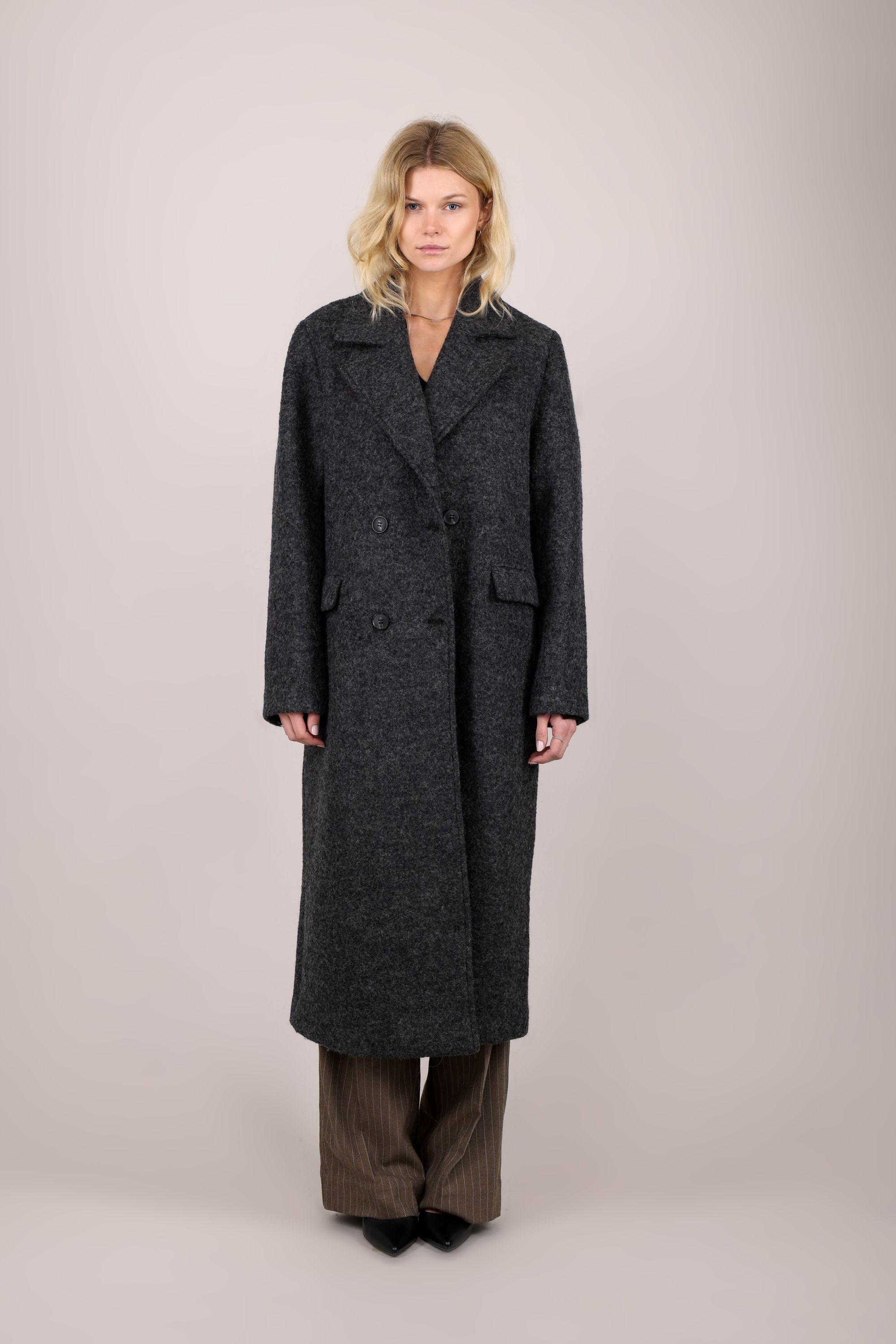 Urban Pioneers Female Xandra Coat COAT CHARCOAL