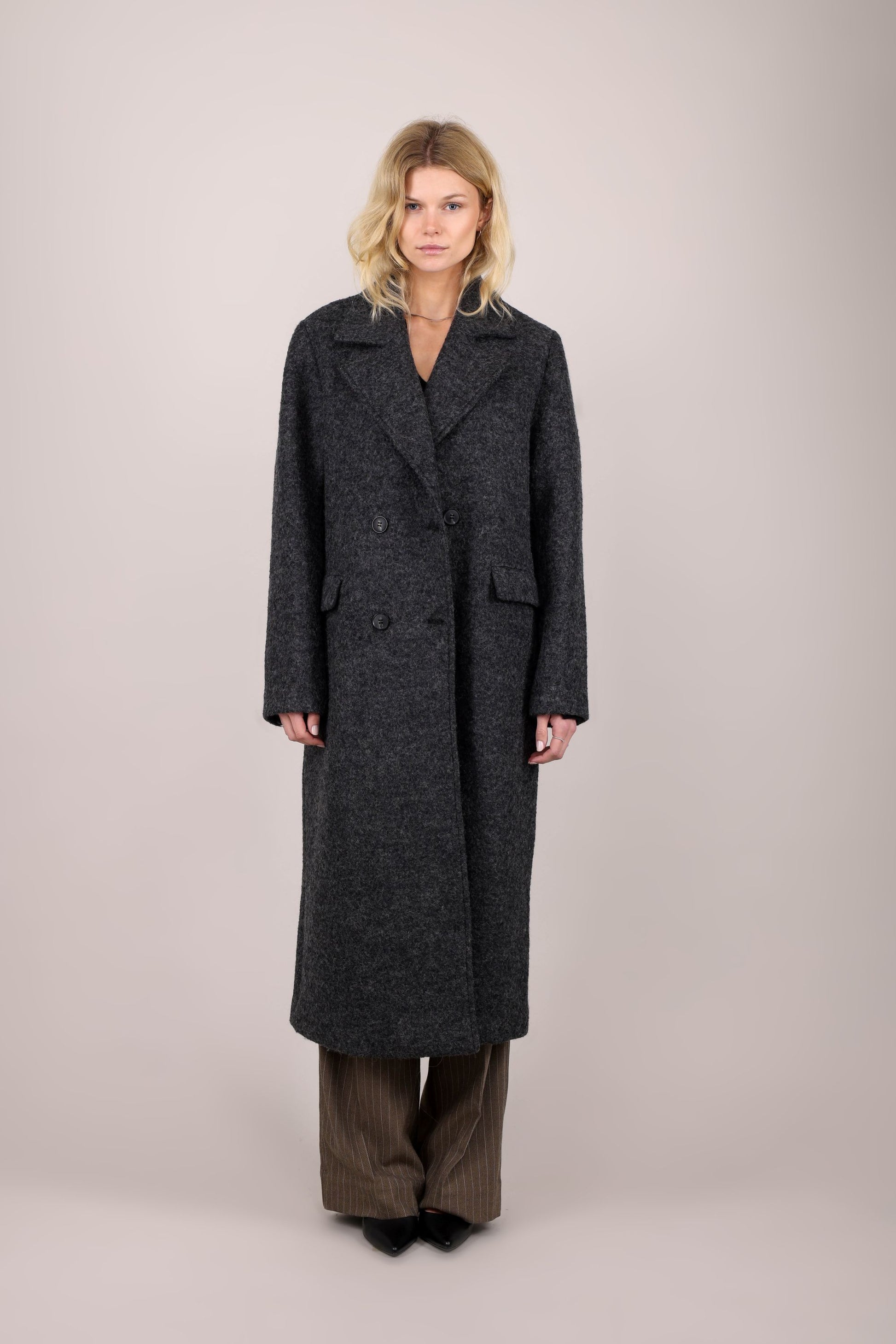 Urban Pioneers Female Xandra Coat COAT CHARCOAL